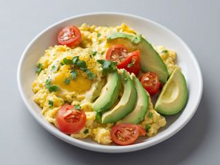 Huevo Revuelto Y Aguacate