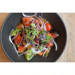 Tomate De Temporada En Pil Pil De Romero Y Oliva Gordal