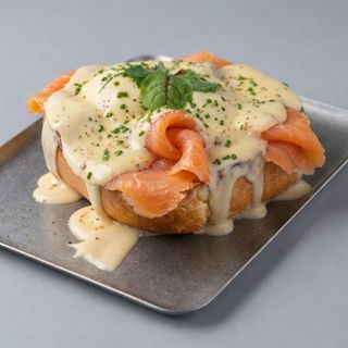 Huevos Benedictine de Salmón