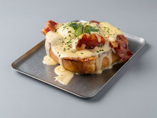 Huevos Benedictine de Bacon