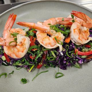 Ensalada de Langostinos y Algas