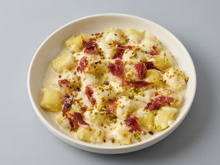 Gnocchi molto molto gorgonzola con jamón ibérico