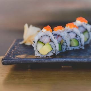 Roll California De Langostino 