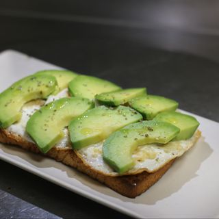 Tosta Aguacate y huevo