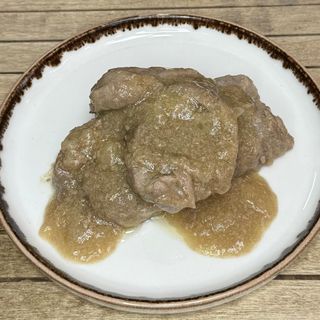 Solomillo encebollado