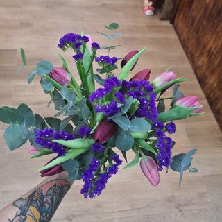 Ramillete 10 Tulipanes Tonos Rosa/Morado "Campoamor"