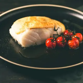 Bacalao gratinado con All i Oli ligero y gamba roja