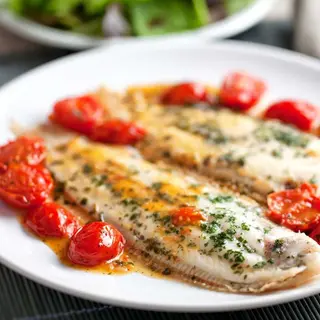 Lenguado a la plancha con ensalada