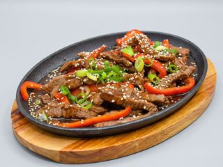 House Speciality Sizzling Beef