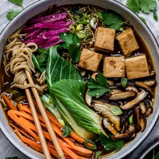 Ramen Vegano Con Tempeh