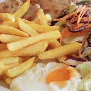 Combinado de carne de cochino