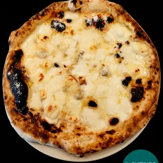 Pizza Blanca De Four Cheese (31 Cm.)