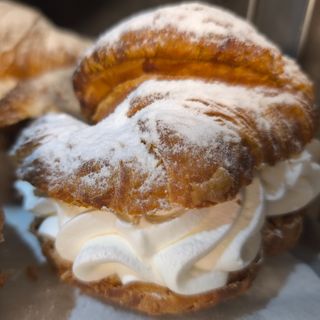 Croissant nata