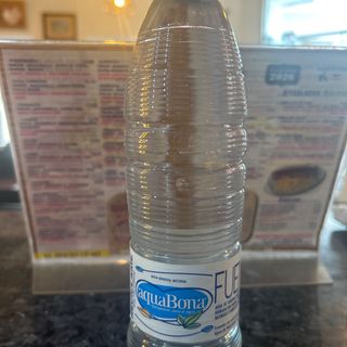 Agua Sin Gas