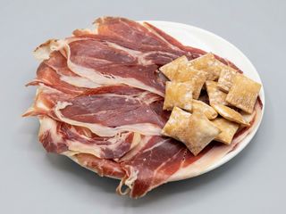 Jamón ibérico con regañas