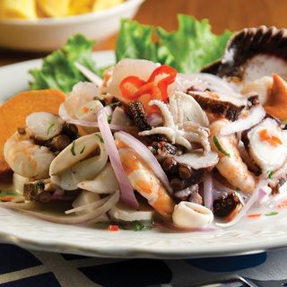 Ceviche mixto de mariscos