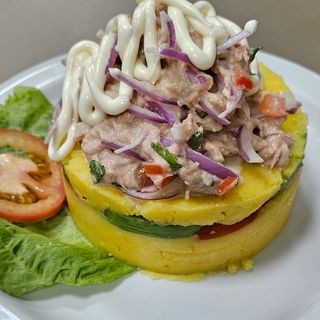 Causa de atún