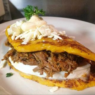 Cachapa de Queso y Carne