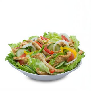 Ensalada Mix Lechuga tomate zanahor col maíz cebolla aceitunas negras carne