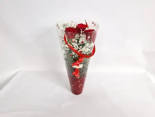 Cono Confeti con 3 Rosas Rojas