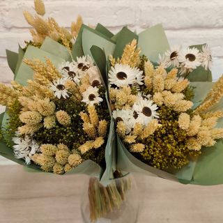 Ramo Flor Seca En Tonos Verde y Blanco