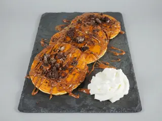 Tortitas Nata Sirope De Chocolate