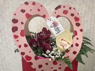 CORAZÓN ORQUÍDIA CIMBIDIUM