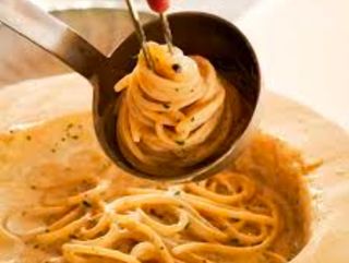 Spaghetti Con Salsa Al Tartufo