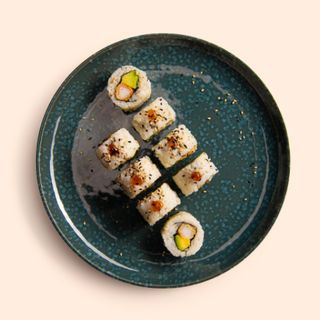 114. Uramaki California tempura (8 uds.)