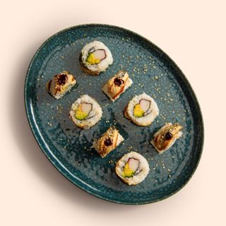 147. Uramaki Especial Unagi