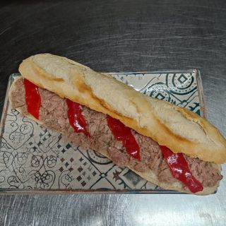 Baguette Atún Y Pimiento