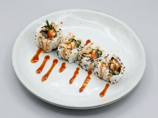 Uramakis Anguila Kabayaki y Sésamo con Salsa Teriyaki