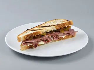 Bocadillo Especial De Ternasco