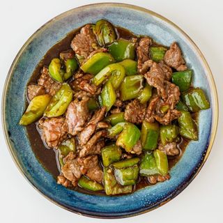 52. Ternera Con Pimiento Verde