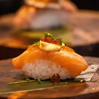nigiri salmon aji fusion