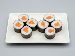 32. Maki Salmón