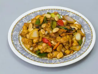 149. Pollo Almendra
