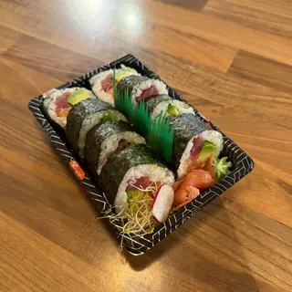 Futomaki Salmón, Atún Y Aguacate (8 Uds.)