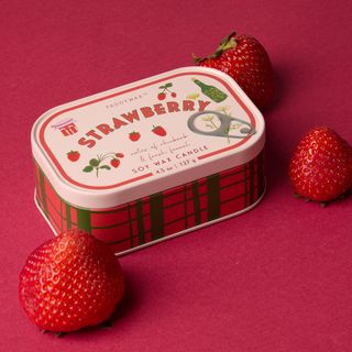Vela Strawberry en lata