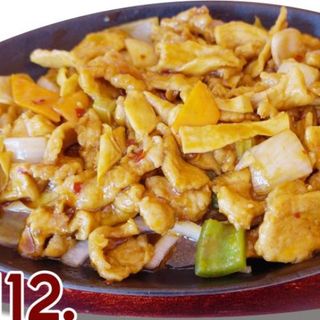 100.Pollo Con Salsa Sha Cha