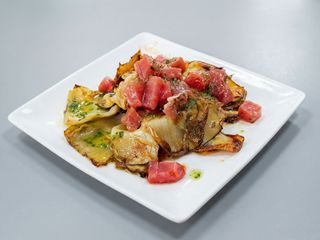 Flor de alcachofa de atún rojo