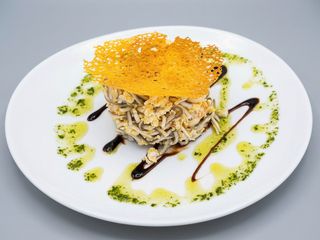 Revuelto de gulas y gambas