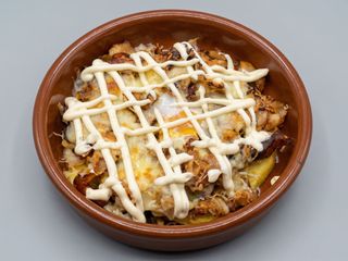 Kebab & patatas,gratinadas (plato horneado )