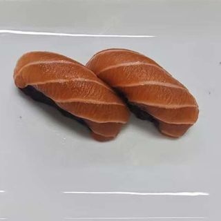 914. Black nigiri (2uds)