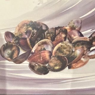 59. Almejas con ajo y prejil