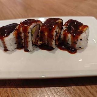 130. Uramaki de pato con aguacate 8uds