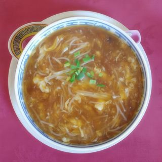 Sopa de fideos chinos