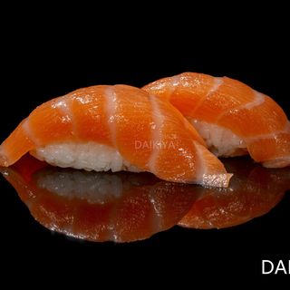 Nigiri de Salmón