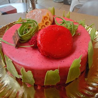 Tarta de frambuesa y pistachos 