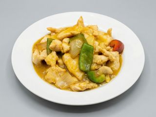 407. Pollo Con Patata Y Salsa Curry